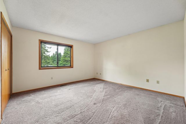 9905 54th Place N 5, Minneapolis, MN 55442