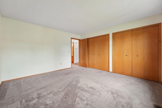 9905 54th Place N 5, Minneapolis, MN 55442