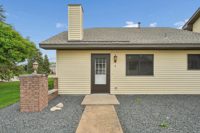 9905 54th Place N 5, Minneapolis, MN 55442