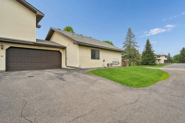 9905 54th Place N 5, Minneapolis, MN 55442