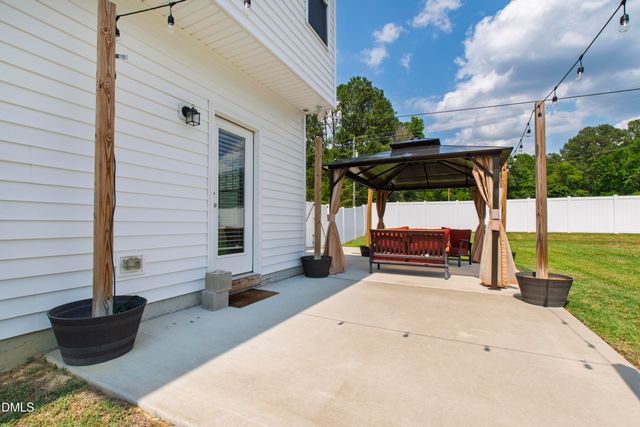 101 Averly Court, Stem, NC 27581