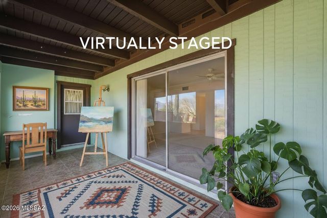 500 W Ocotillo Place, Green Valley, AZ 85614