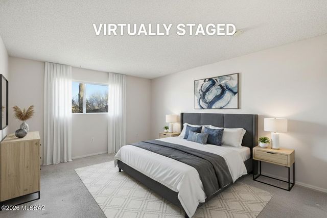 500 W Ocotillo Place, Green Valley, AZ 85614