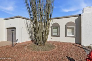 500 W Ocotillo Place, Green Valley, AZ 85614