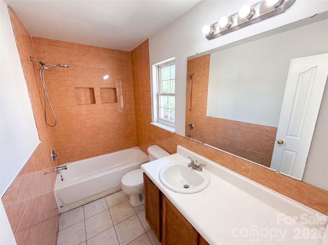 5732 Wallace Cabin Drive, Charlotte, NC 28212