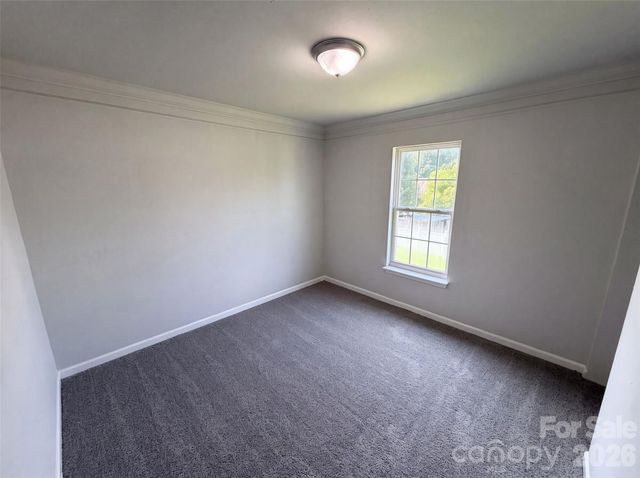 5732 Wallace Cabin Drive, Charlotte, NC 28212