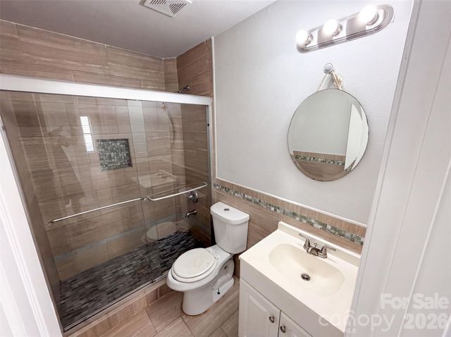 5732 Wallace Cabin Drive, Charlotte, NC 28212