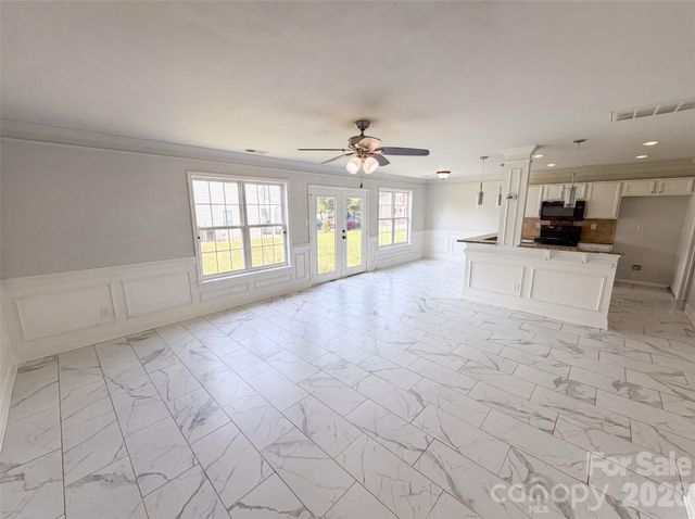 5732 Wallace Cabin Drive, Charlotte, NC 28212