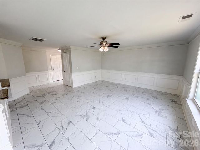 5732 Wallace Cabin Drive, Charlotte, NC 28212