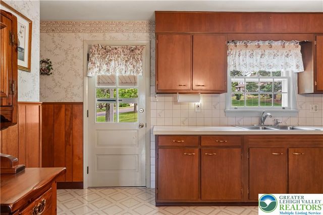 301 South Main Street, Perkasie Boro, PA 18944