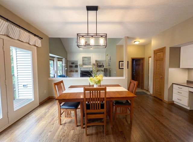12925 Lincoln Avenue, Clive, IA 50325