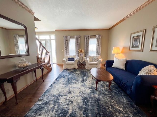 12925 Lincoln Avenue, Clive, IA 50325