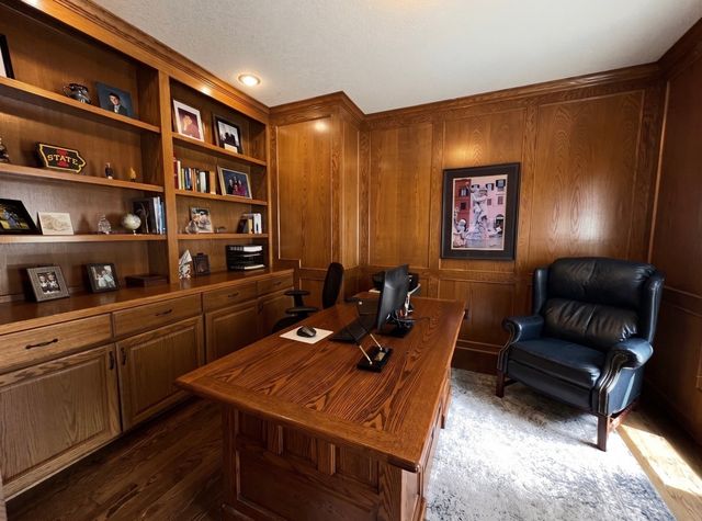 12925 Lincoln Avenue, Clive, IA 50325