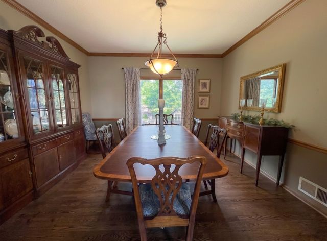 12925 Lincoln Avenue, Clive, IA 50325