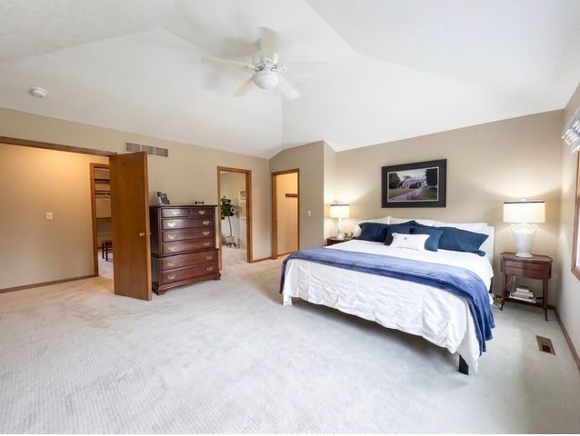 12925 Lincoln Avenue, Clive, IA 50325