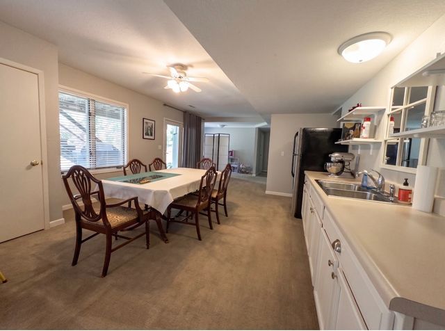 12925 Lincoln Avenue, Clive, IA 50325
