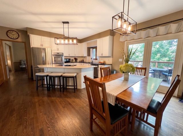 12925 Lincoln Avenue, Clive, IA 50325