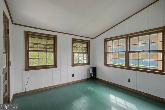 1943 N CLEVELAND ST, Arlington, VA 22201
