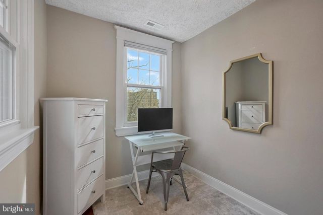 1943 N CLEVELAND ST, Arlington, VA 22201