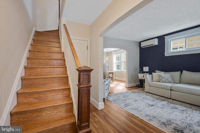 1943 N CLEVELAND ST, Arlington, VA 22201