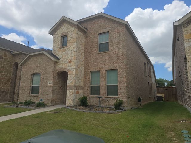 10021 Elkhorn Drive, Fort Worth, TX 76179