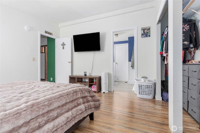 8388 Holly Lane, Maple Falls, WA 98266