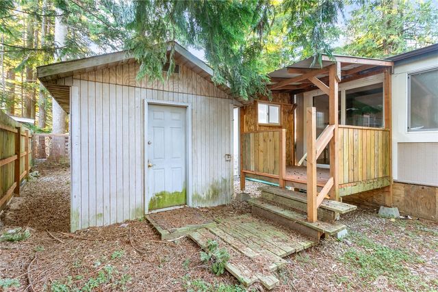 8388 Holly Lane, Maple Falls, WA 98266