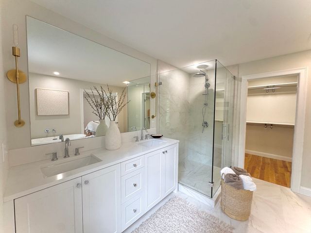 7 Mill Park Pl 7, Westford, MA 01886