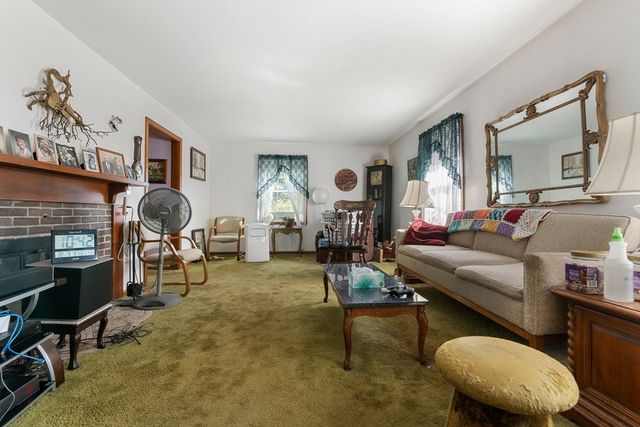2 Kensington, Concord, NH 03301