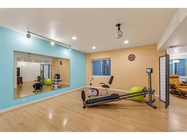 649 Wild Ridge Ln, Lafayette, CO 80026