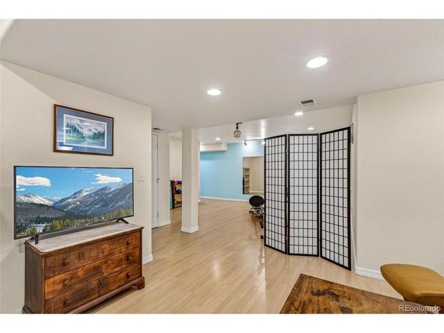 649 Wild Ridge Ln, Lafayette, CO 80026