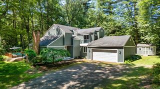 25 Tall Wood Hollow, Avon, CT 06001