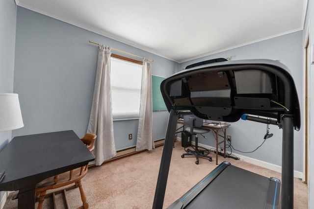 3268 Read Mountain RD, Roanoke, VA 24019