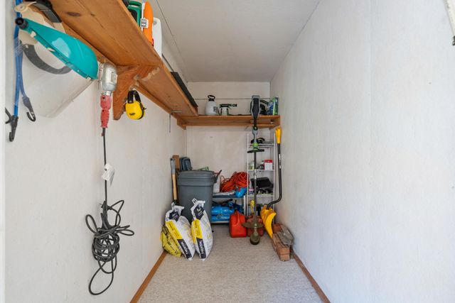 3268 Read Mountain RD, Roanoke, VA 24019