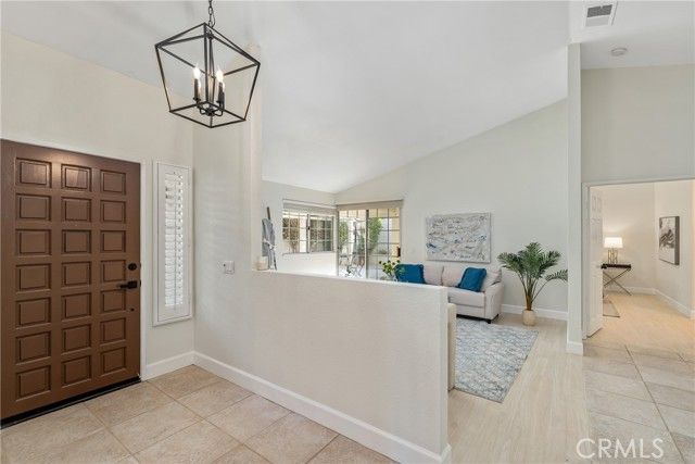 43791 Calle Las Brisas, Palm Desert, CA 92211