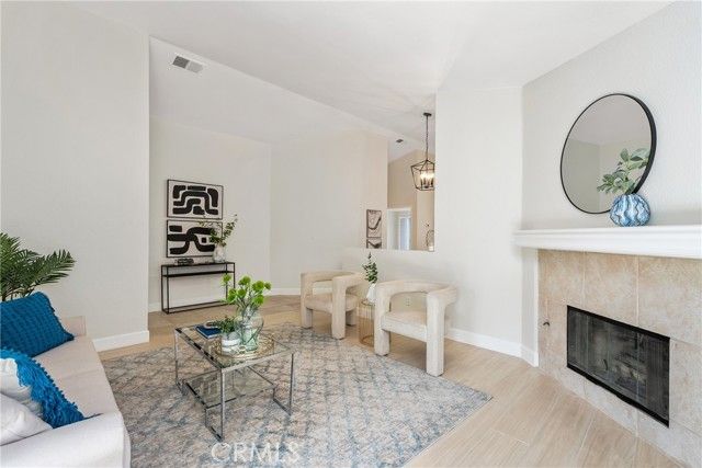 43791 Calle Las Brisas, Palm Desert, CA 92211