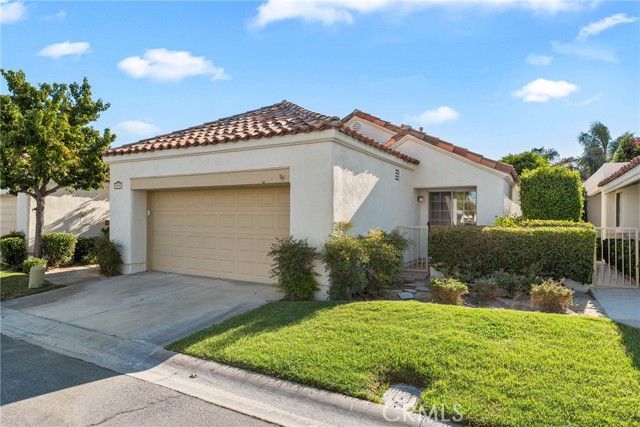 43791 Calle Las Brisas, Palm Desert, CA 92211