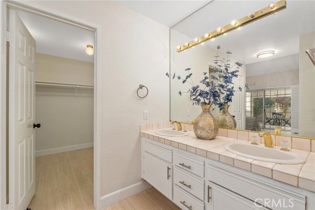 43791 Calle Las Brisas, Palm Desert, CA 92211