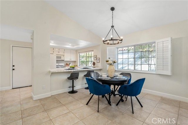 43791 Calle Las Brisas, Palm Desert, CA 92211