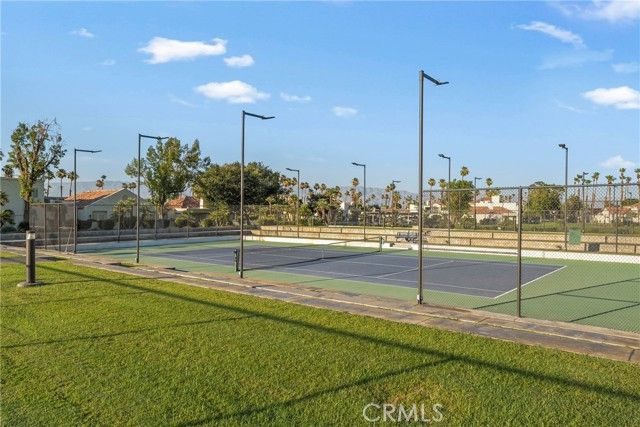 43791 Calle Las Brisas, Palm Desert, CA 92211