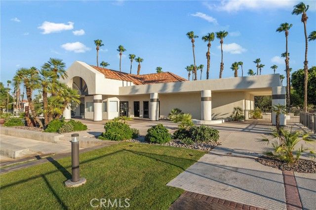 43791 Calle Las Brisas, Palm Desert, CA 92211