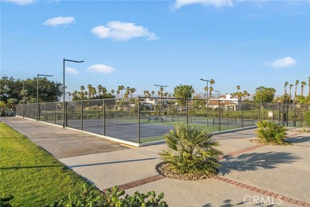 43791 Calle Las Brisas, Palm Desert, CA 92211