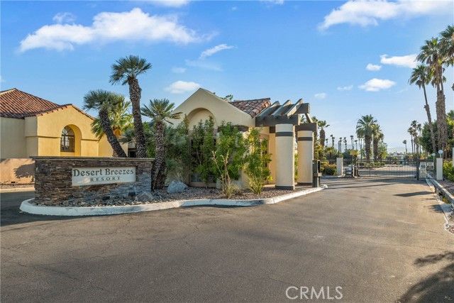 43791 Calle Las Brisas, Palm Desert, CA 92211