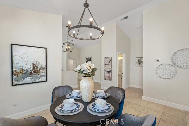 43791 Calle Las Brisas, Palm Desert, CA 92211