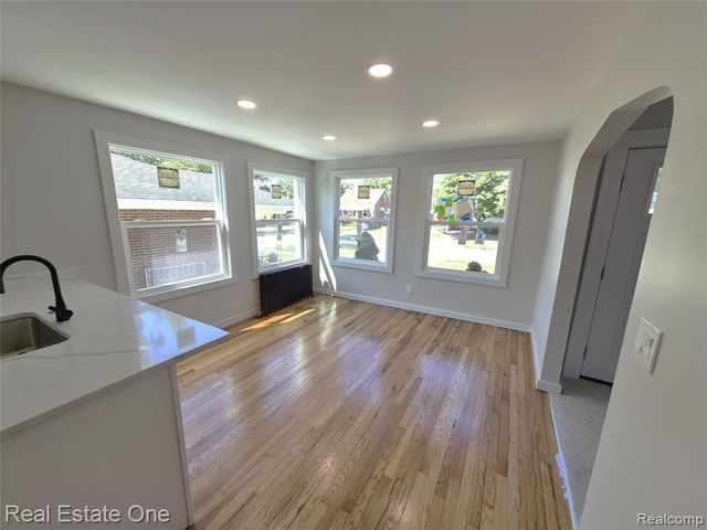 13105 Oakdale Street, Southgate, MI 48195