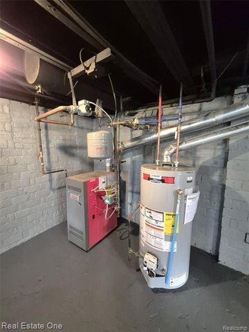 13105 Oakdale Street, Southgate, MI 48195