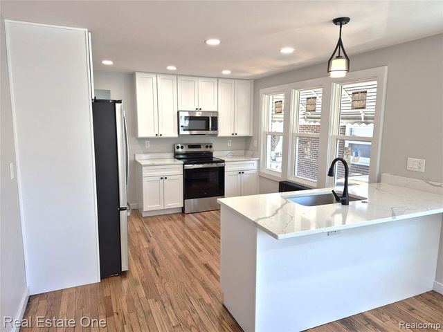 13105 Oakdale Street, Southgate, MI 48195