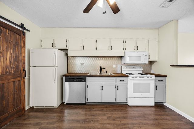 4061 Teakwood Drive, Chattanooga, TN 37416