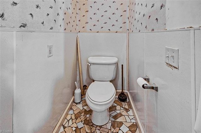 4183 Flinchum Farm Road, Liberty, NC 27298