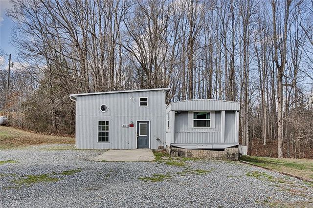 4183 Flinchum Farm Road, Liberty, NC 27298